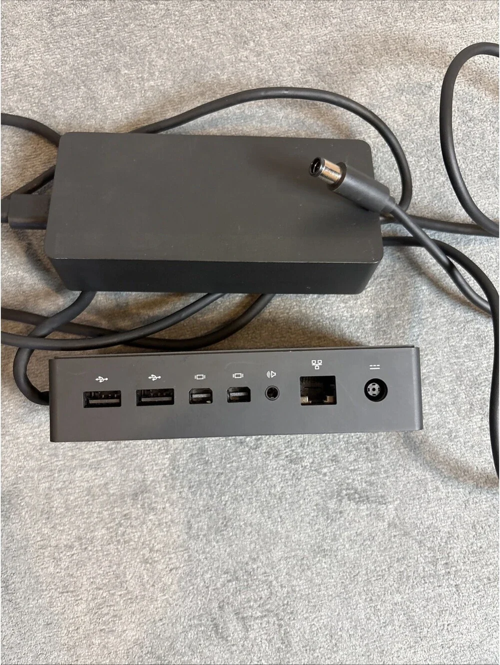 Microsoft surface dock